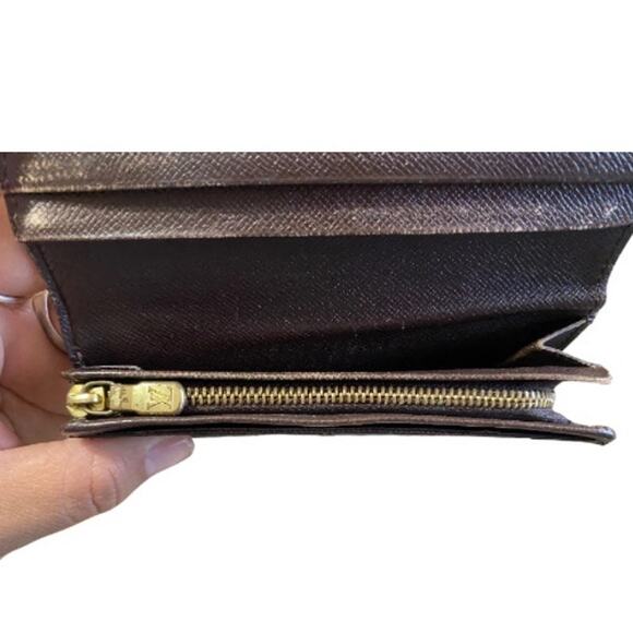 LV original wallet needs repair or repurpose please see pictures for condition - Picture 9 of 10